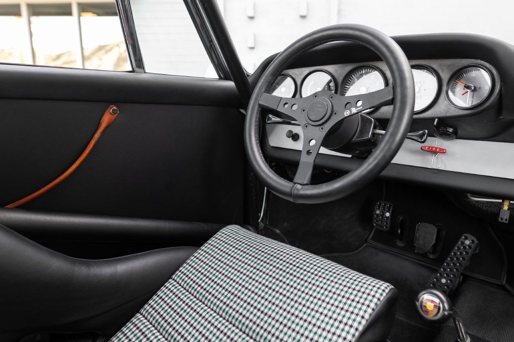 1965 Porsche 911 Image 138