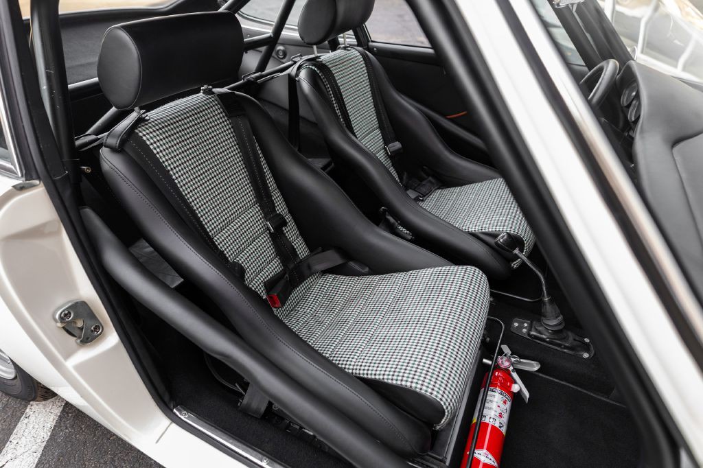 1965 Porsche 911 Image 142