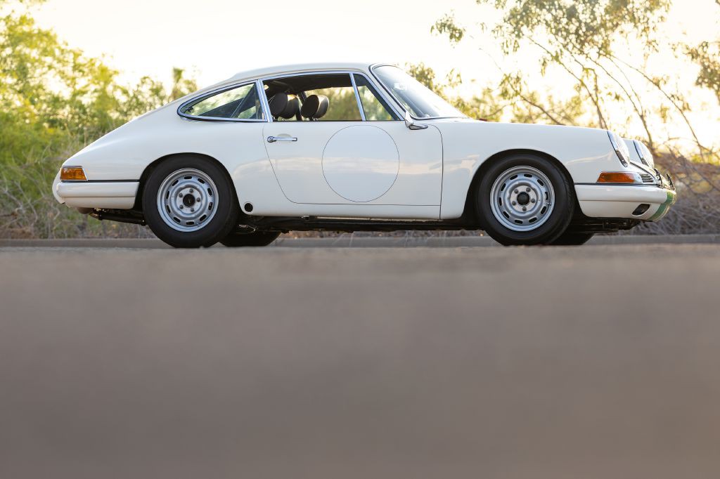 1965 Porsche 911 Image 152