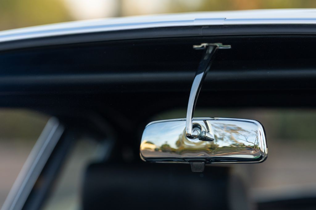 1965 Porsche 911 Image 163