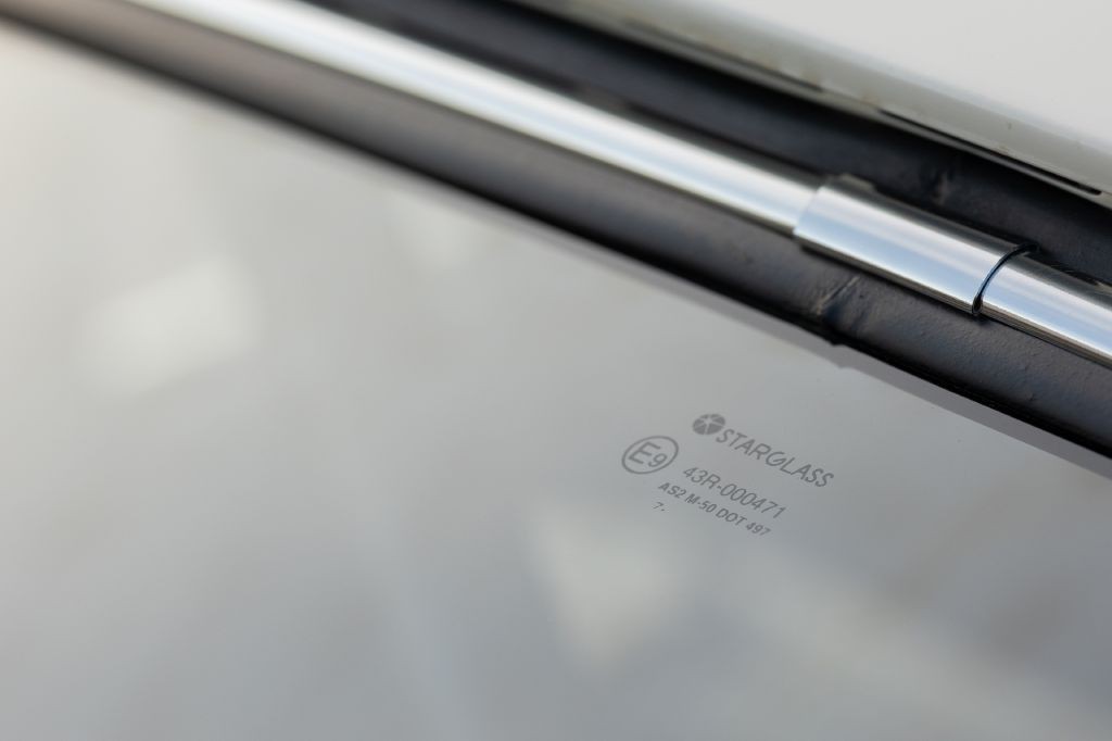 1965 Porsche 911 Image 171