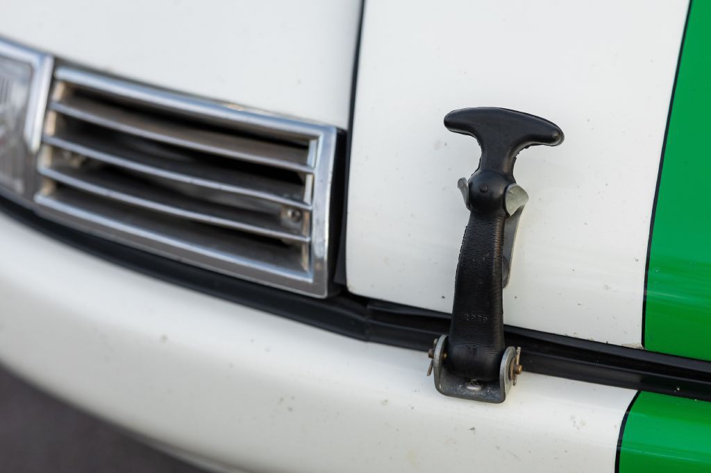 1965 Porsche 911 Image 174