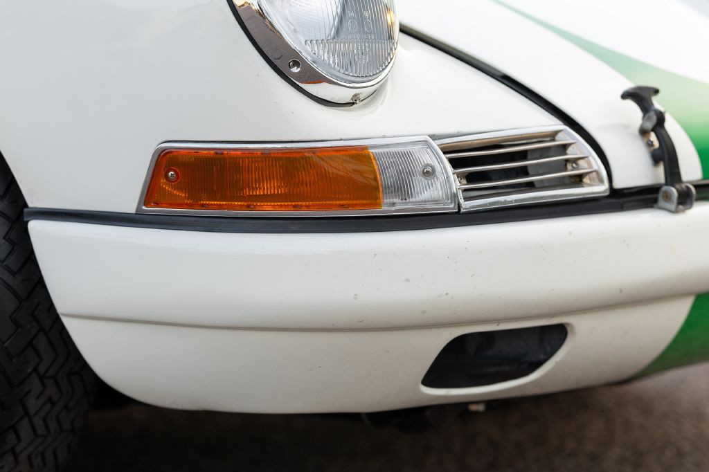 1965 Porsche 911 Image 175