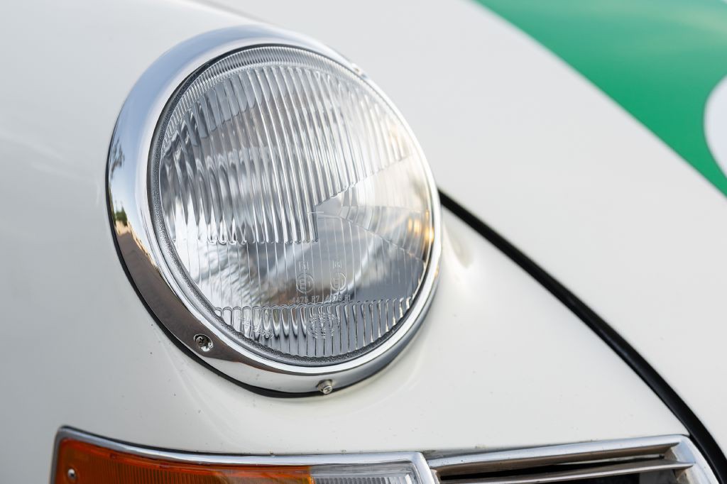 1965 Porsche 911 Image 179
