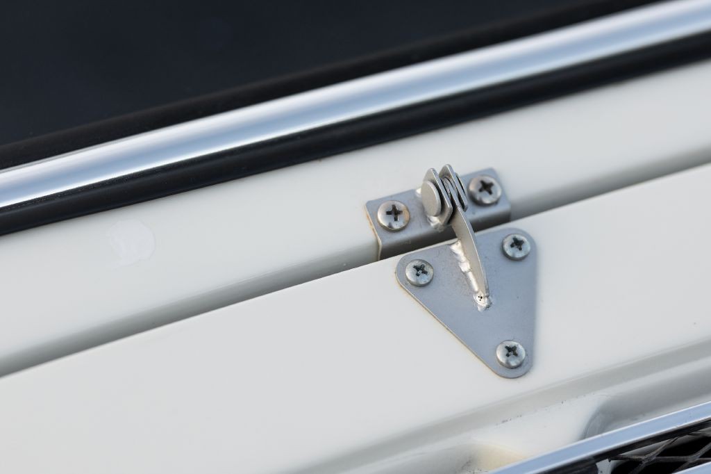 1965 Porsche 911 Image 188