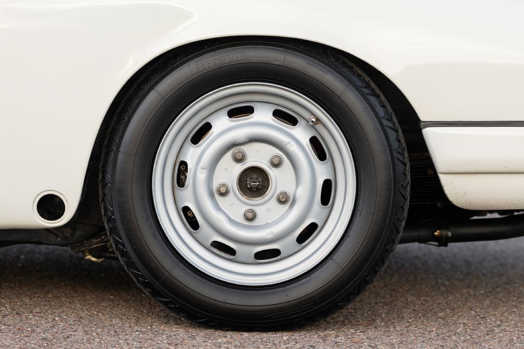 1965 Porsche 911 Image 201