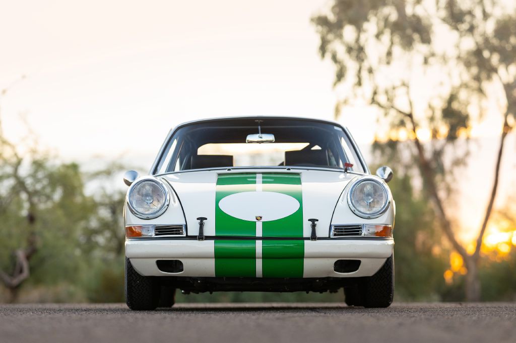 1965 Porsche 911 Image 219