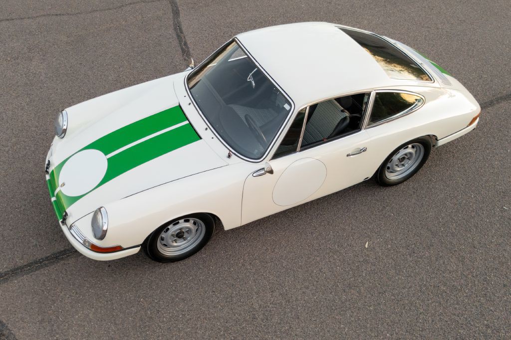 1965 Porsche 911 Image 236