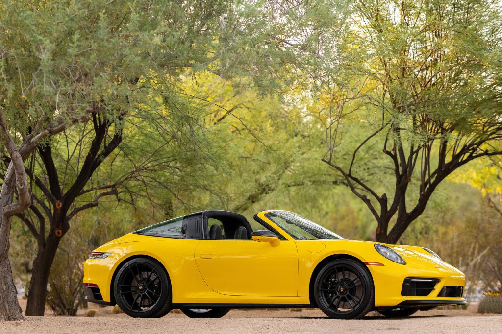 2024 Porsche 911 Image 12