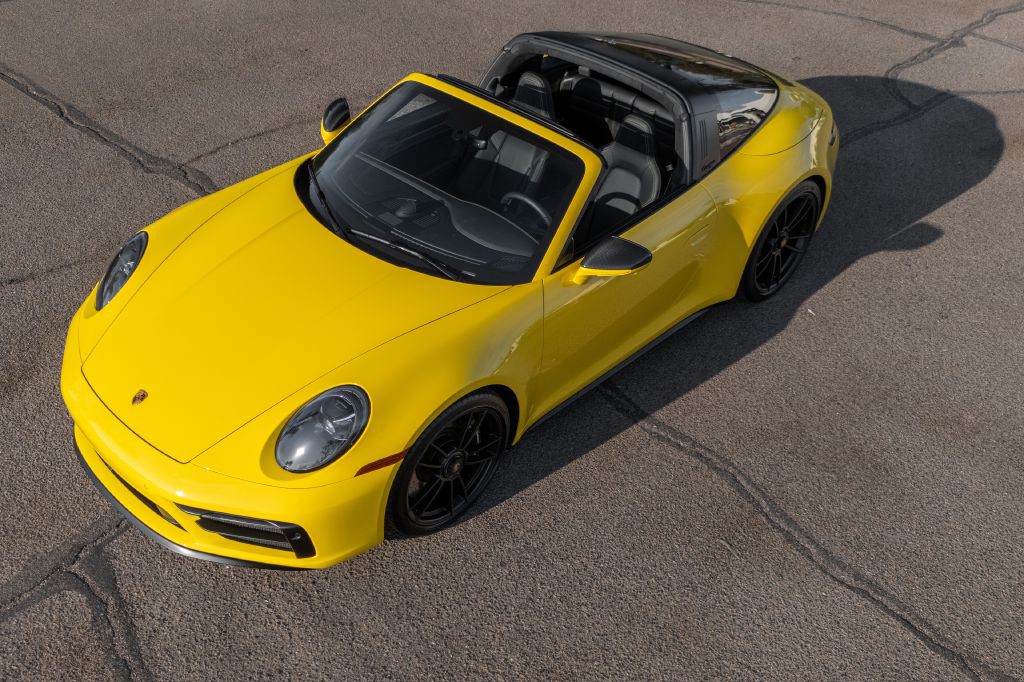 2024 Porsche 911 Image 35