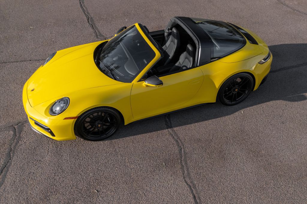 2024 Porsche 911 Image 36