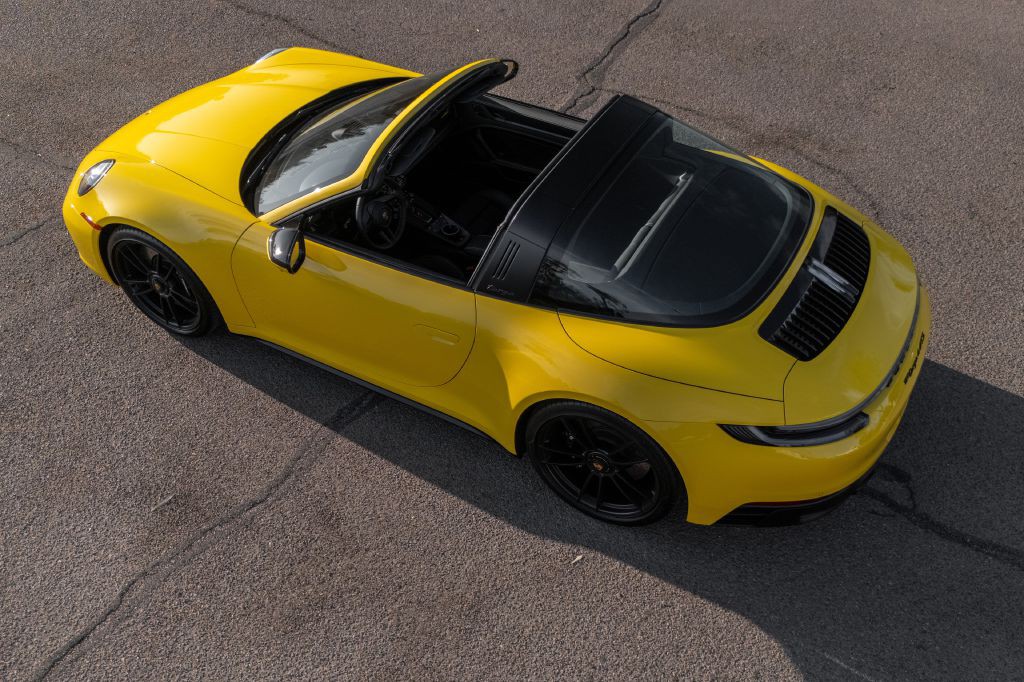 2024 Porsche 911 Image 39