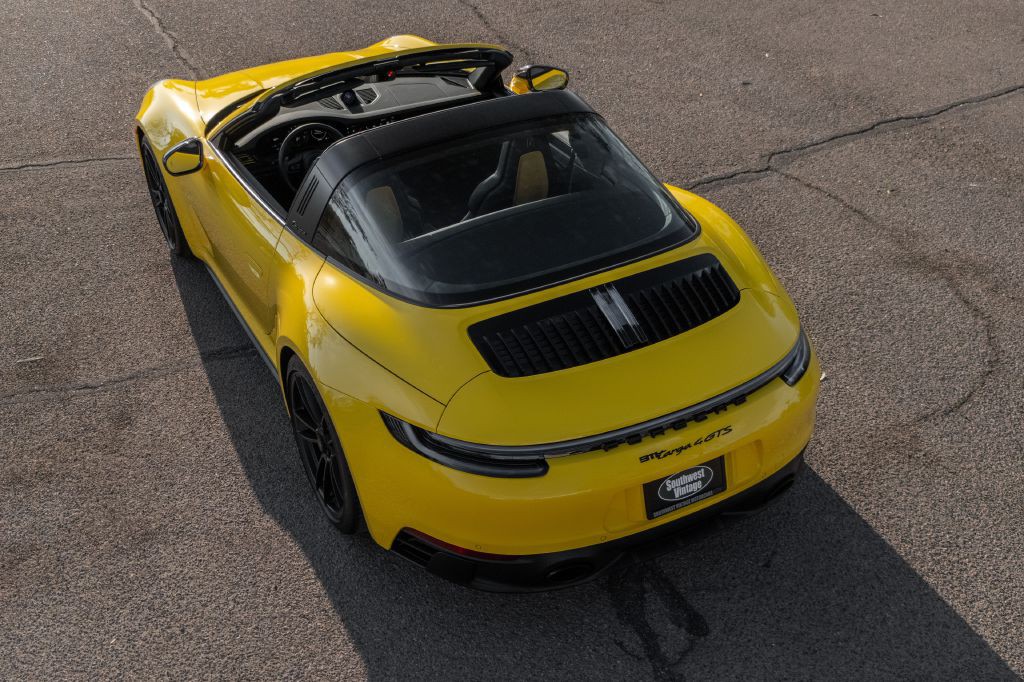 2024 Porsche 911 Image 41