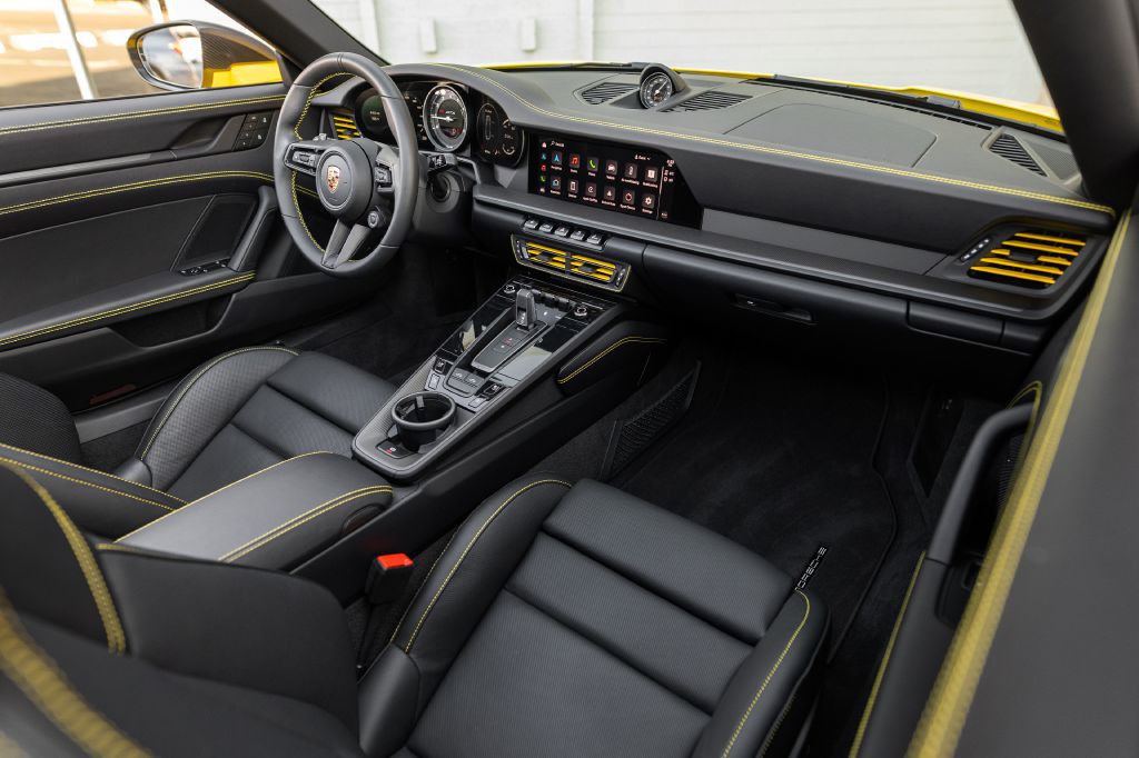 2024 Porsche 911 Image 95