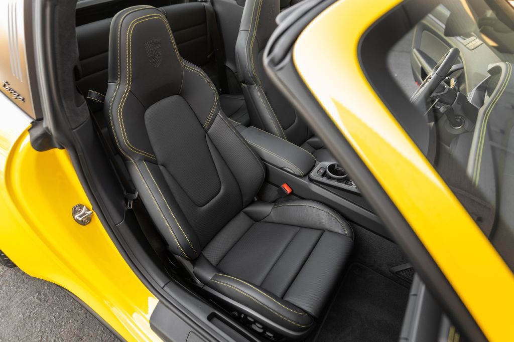2024 Porsche 911 Image 104