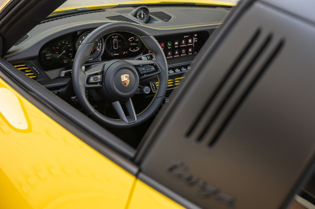 2024 Porsche 911 Image 123
