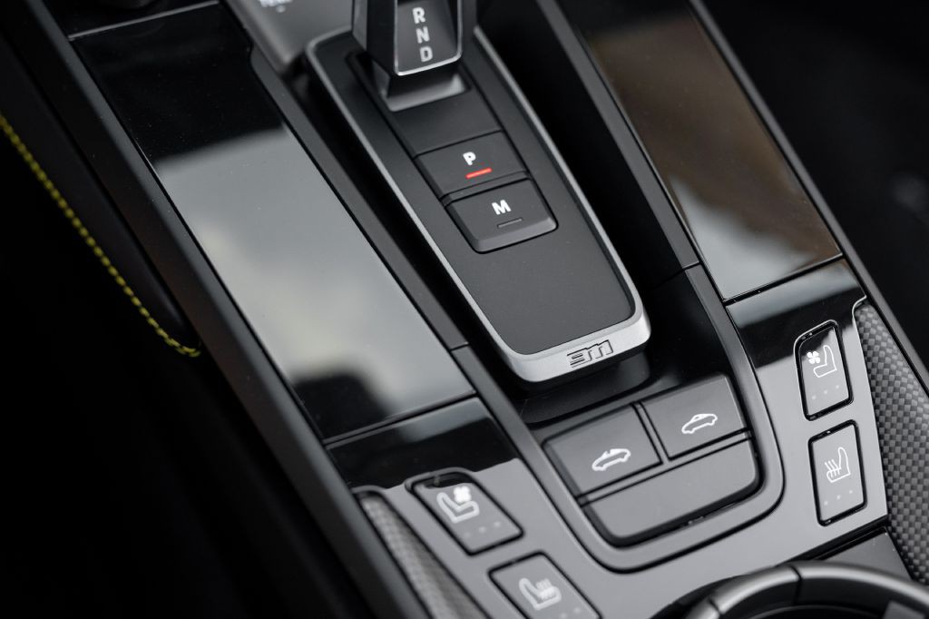 2024 Porsche 911 Image 136