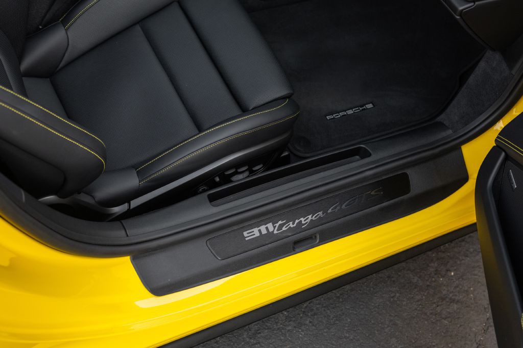2024 Porsche 911 Image 154