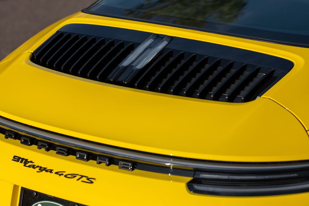 2024 Porsche 911 Image 228