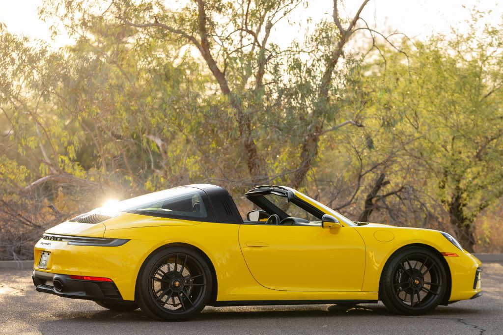 2024 Porsche 911 Image 239