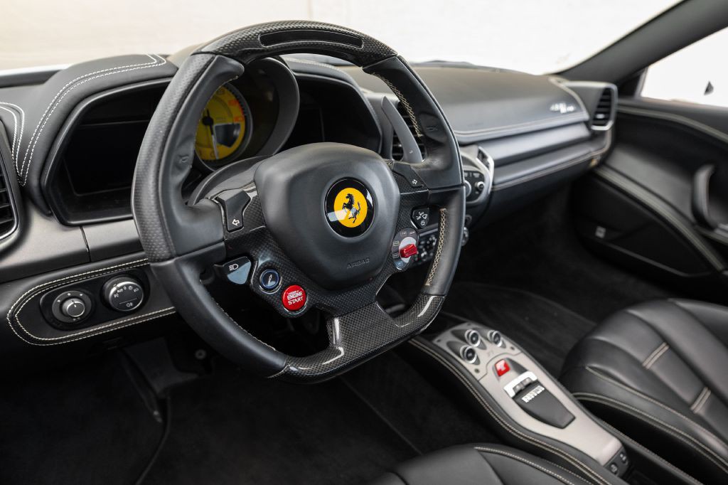 2015 Ferrari 458 ITALIA Image 132
