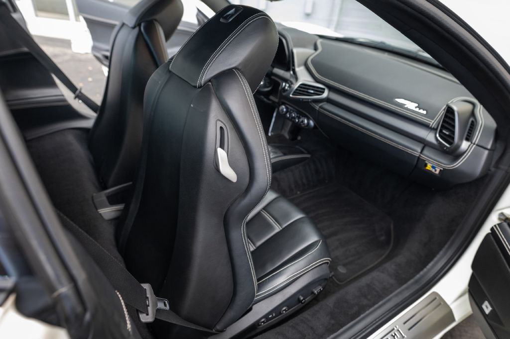 2015 Ferrari 458 ITALIA Image 148