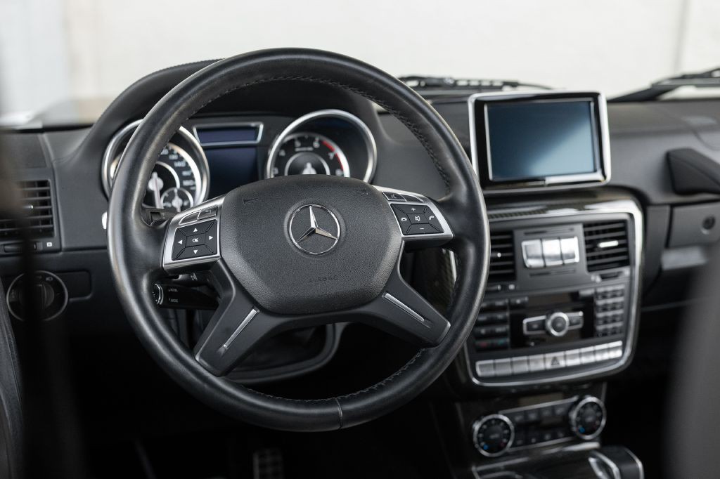 2014 Mercedes-Benz G-Class Image 31