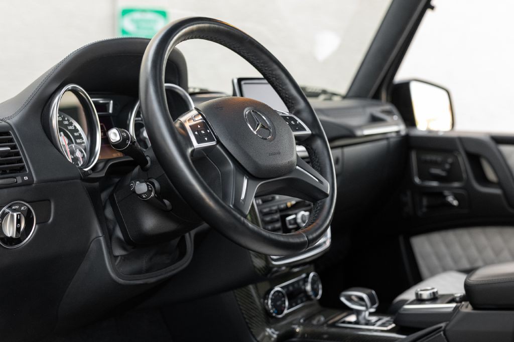 2014 Mercedes-Benz G-Class Image 32