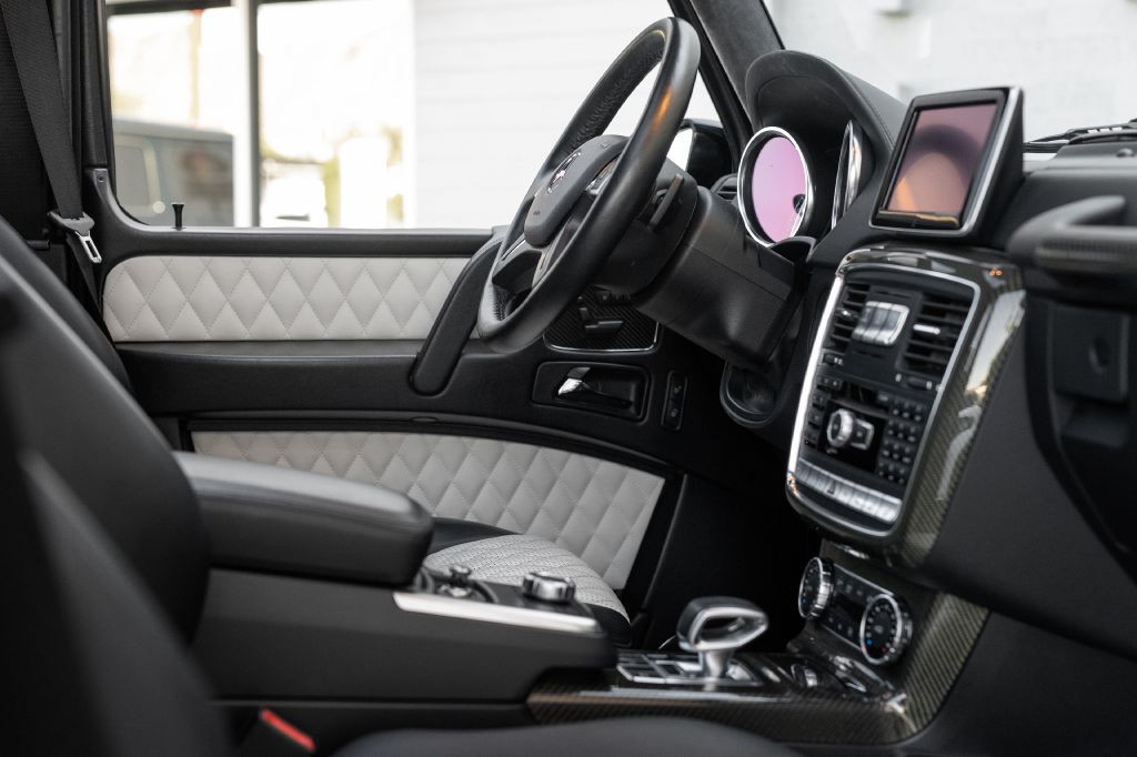 2014 Mercedes-Benz G-Class Image 37