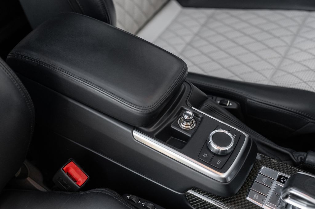 2014 Mercedes-Benz G-Class Image 43
