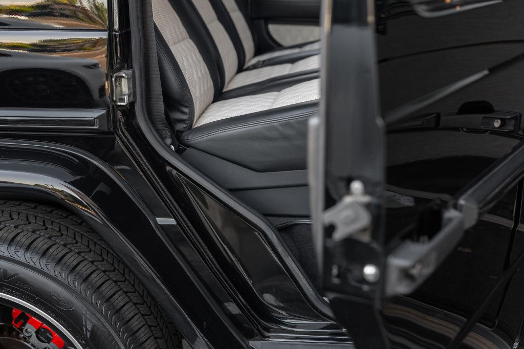 2014 Mercedes-Benz G-Class Image 67