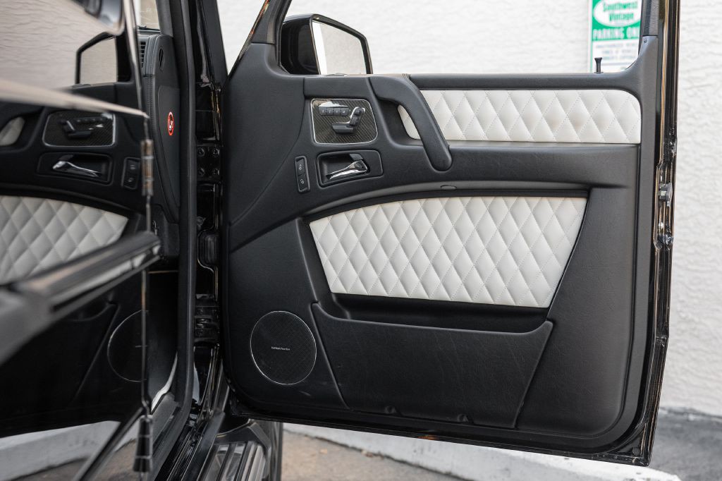 2014 Mercedes-Benz G-Class Image 69