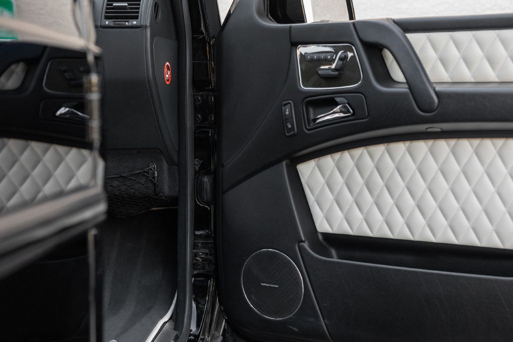 2014 Mercedes-Benz G-Class Image 70