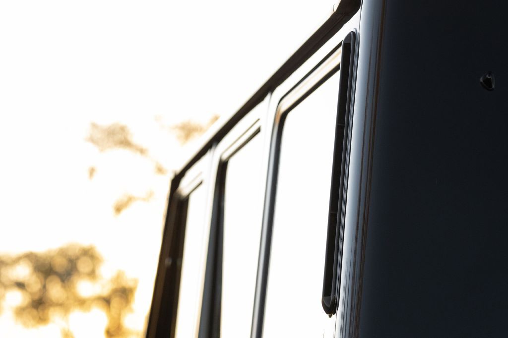 2014 Mercedes-Benz G-Class Image 229