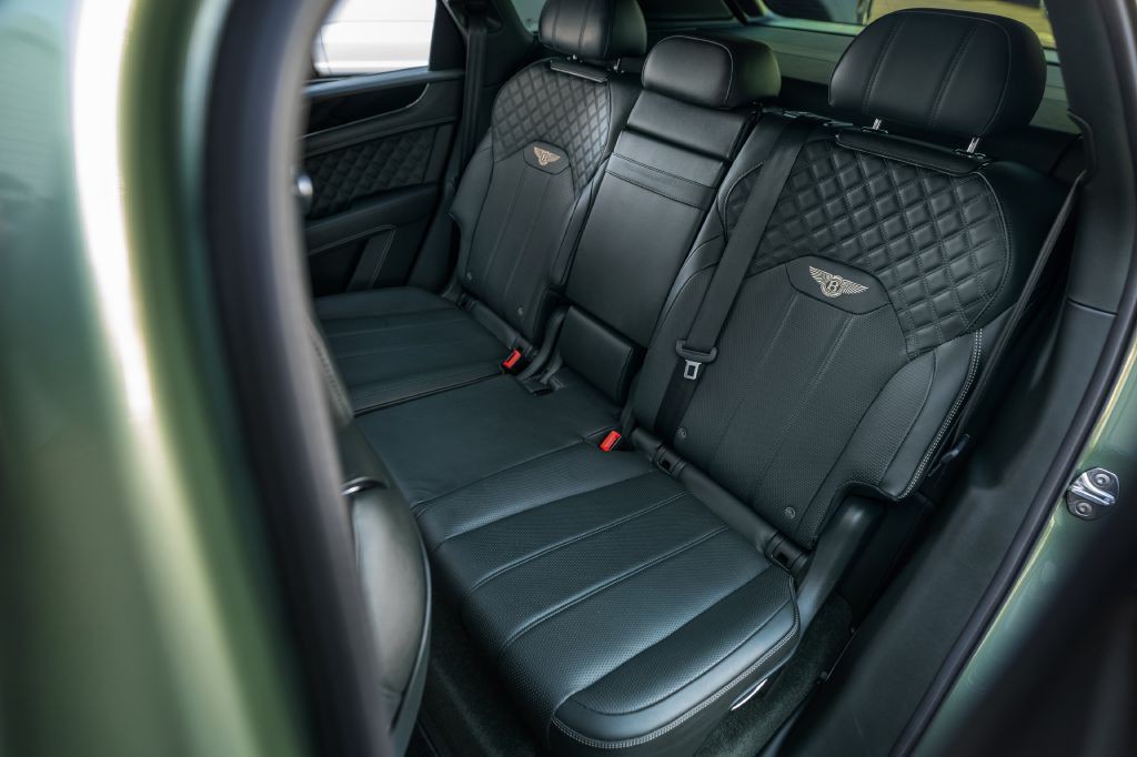 2021 Bentley Bentayga Image 47