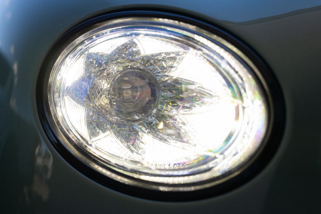2021 Bentley Bentayga Image 77