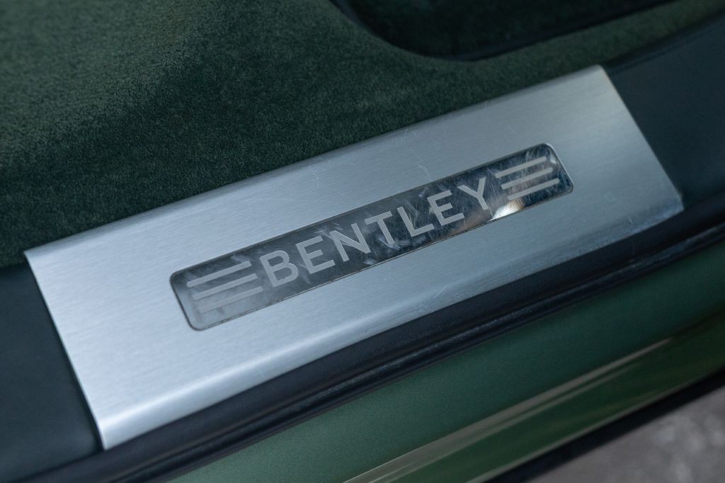 2021 Bentley Bentayga Image 149
