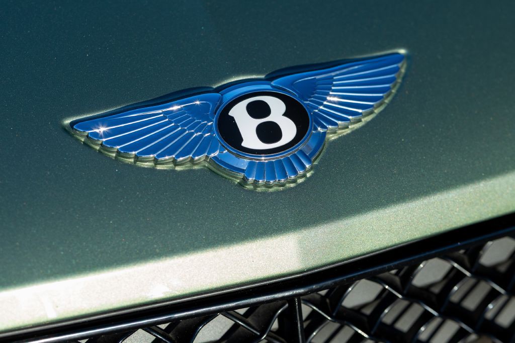 2021 Bentley Bentayga Image 158