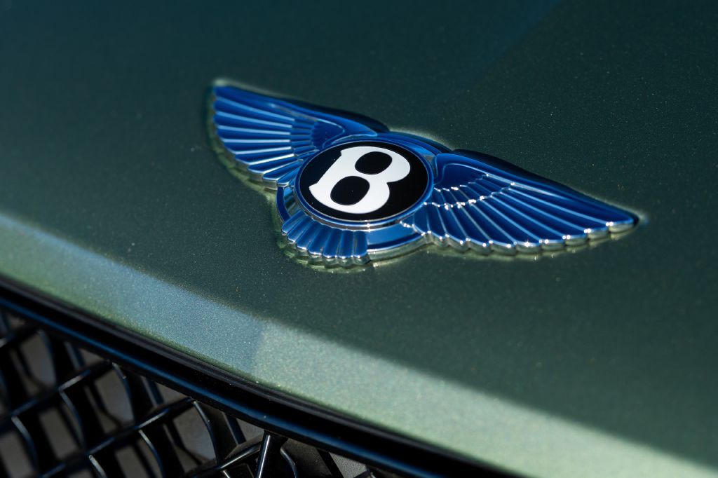 2021 Bentley Bentayga Image 159