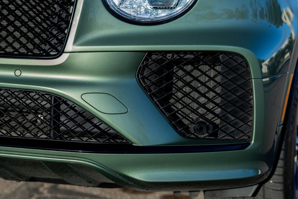 2021 Bentley Bentayga Image 161