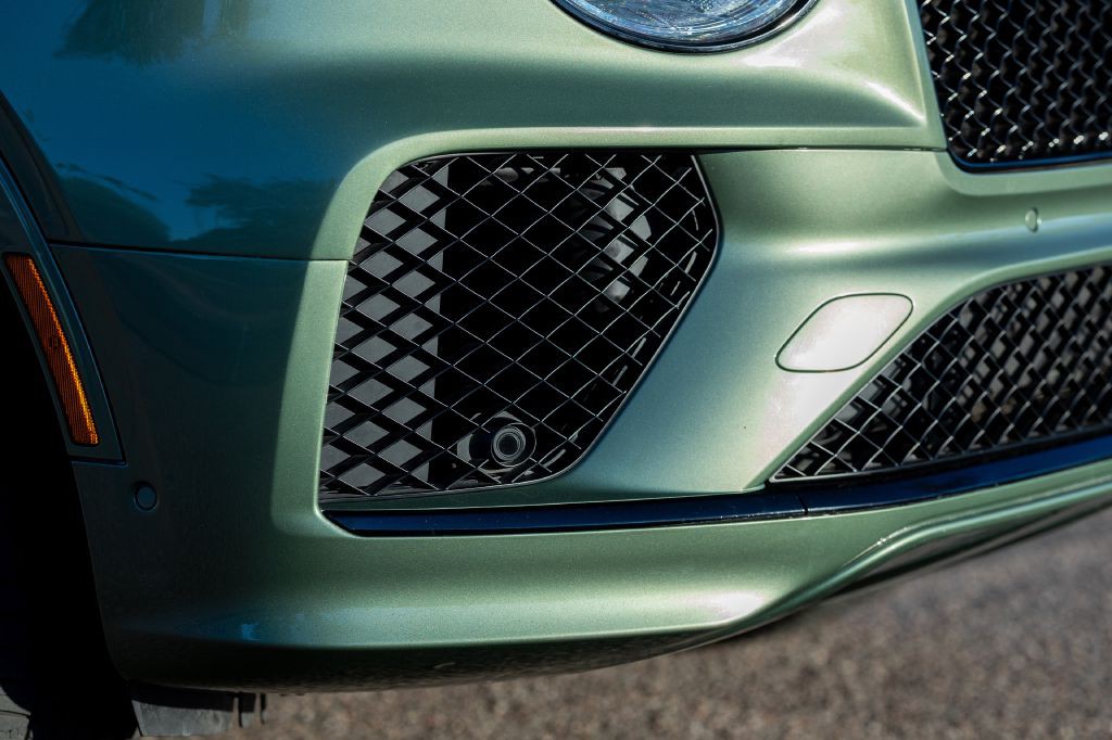 2021 Bentley Bentayga Image 165