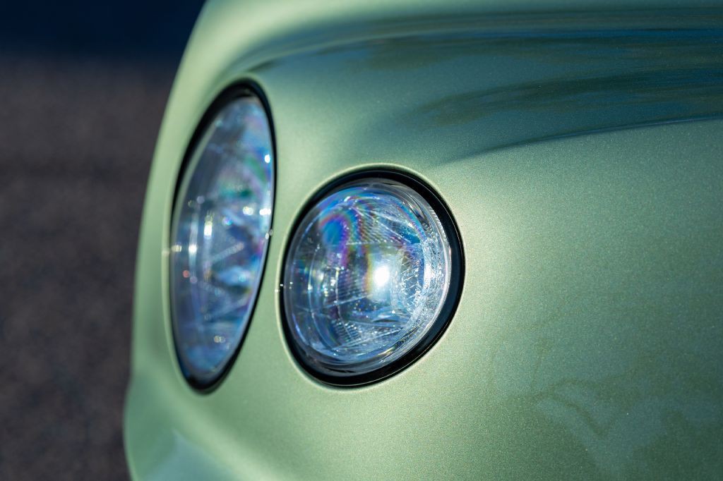 2021 Bentley Bentayga Image 180