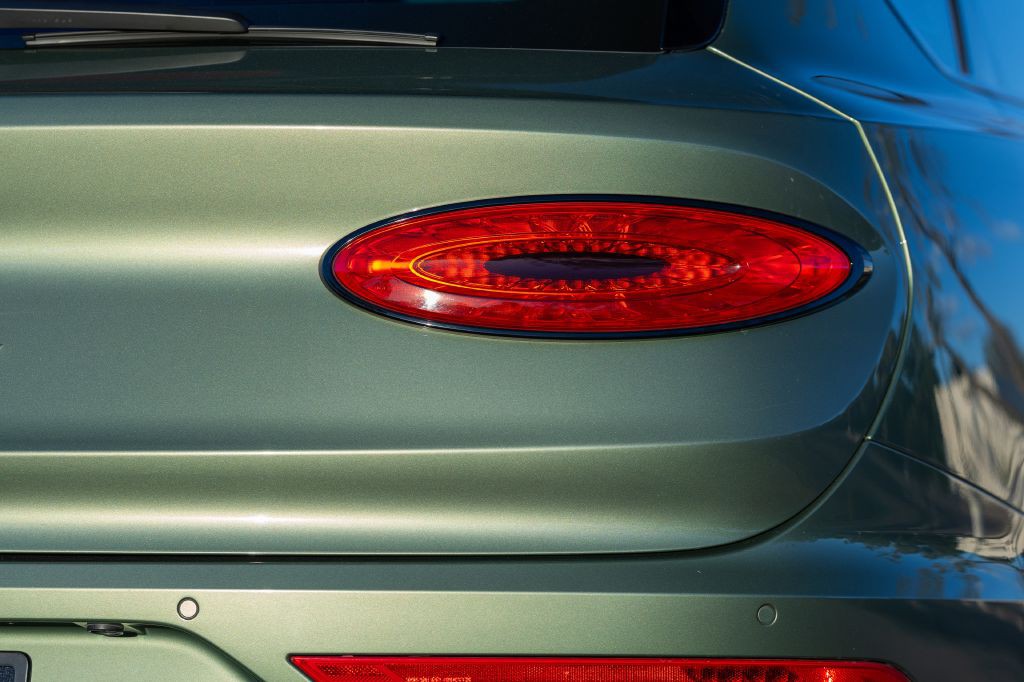 2021 Bentley Bentayga Image 208