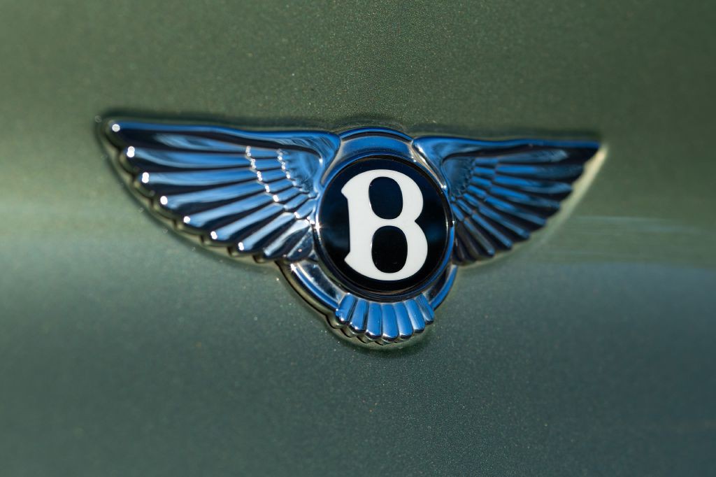 2021 Bentley Bentayga Image 210