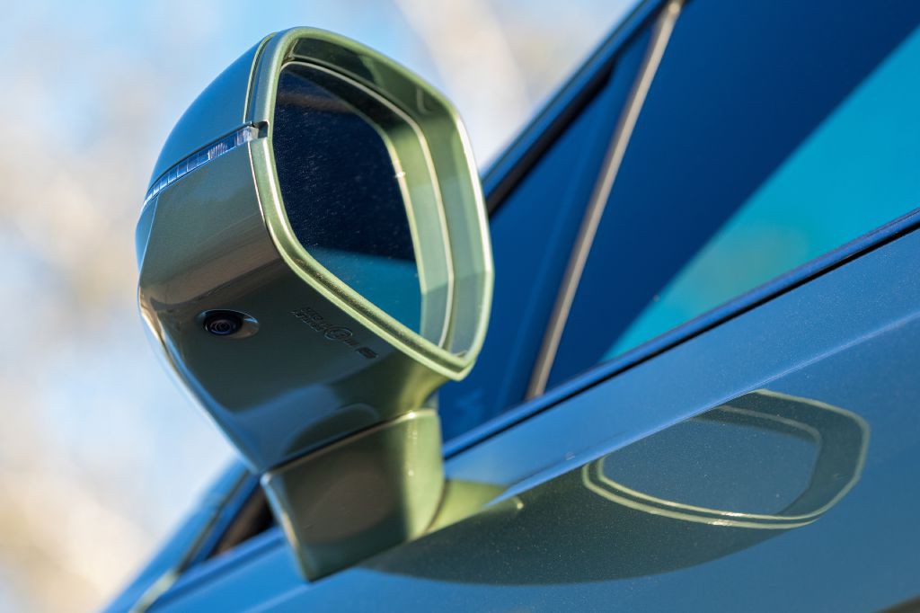 2021 Bentley Bentayga Image 216