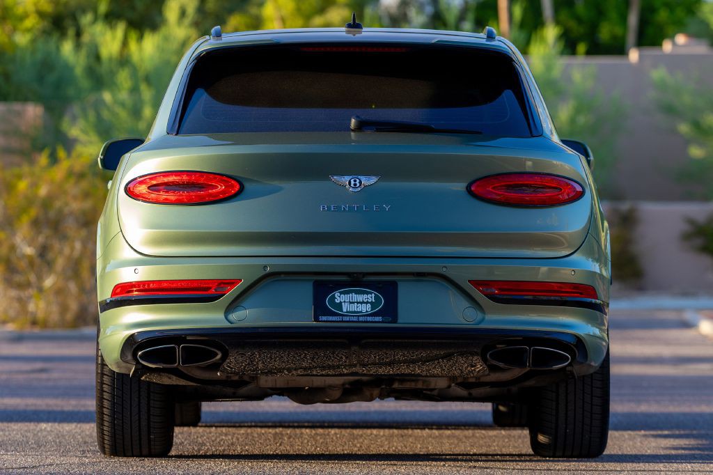 2021 Bentley Bentayga Image 223