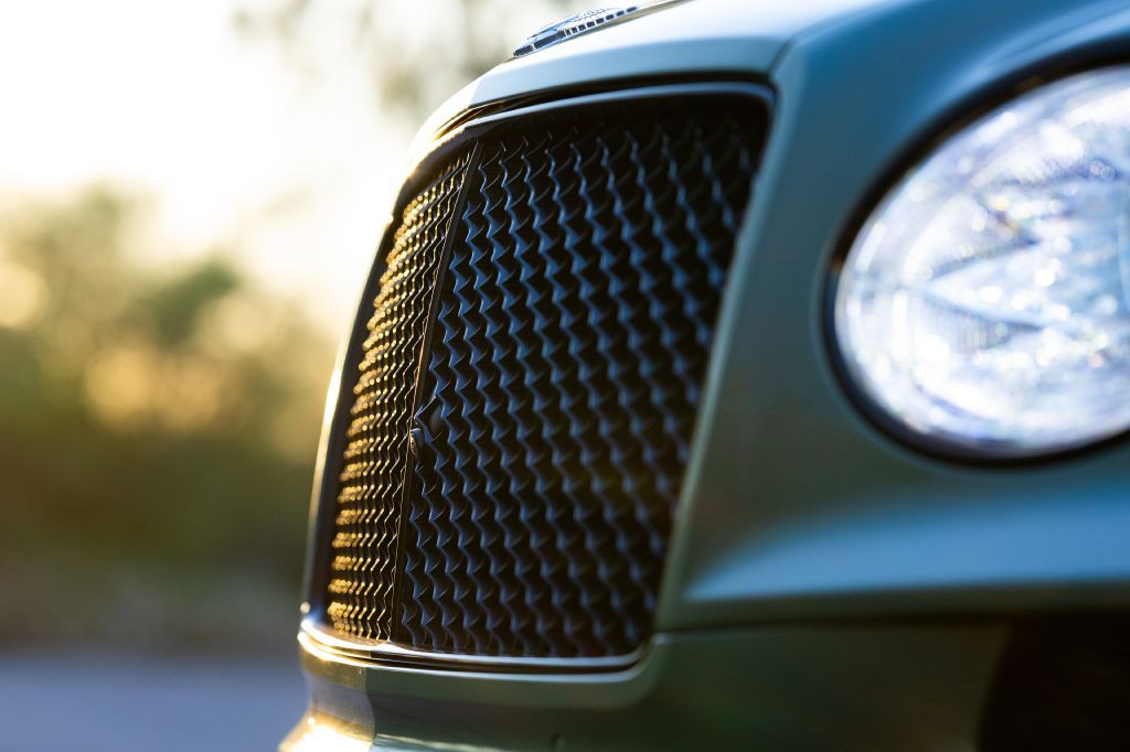 2021 Bentley Bentayga Image 236
