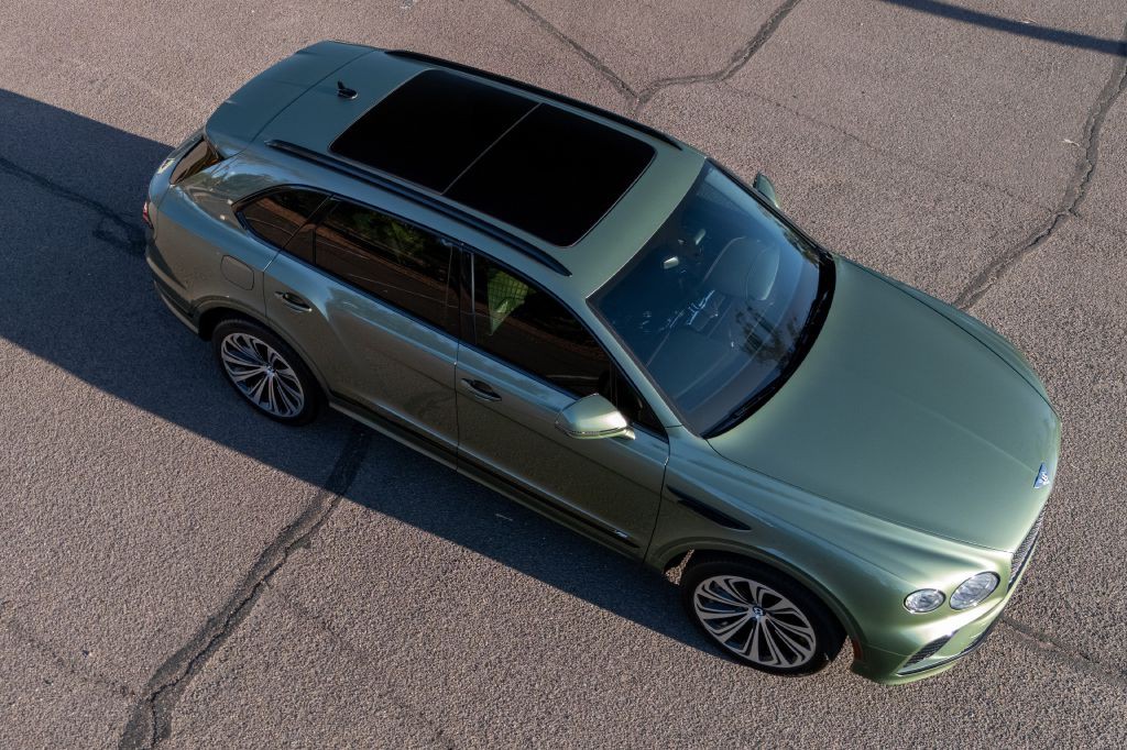2021 Bentley Bentayga Image 255
