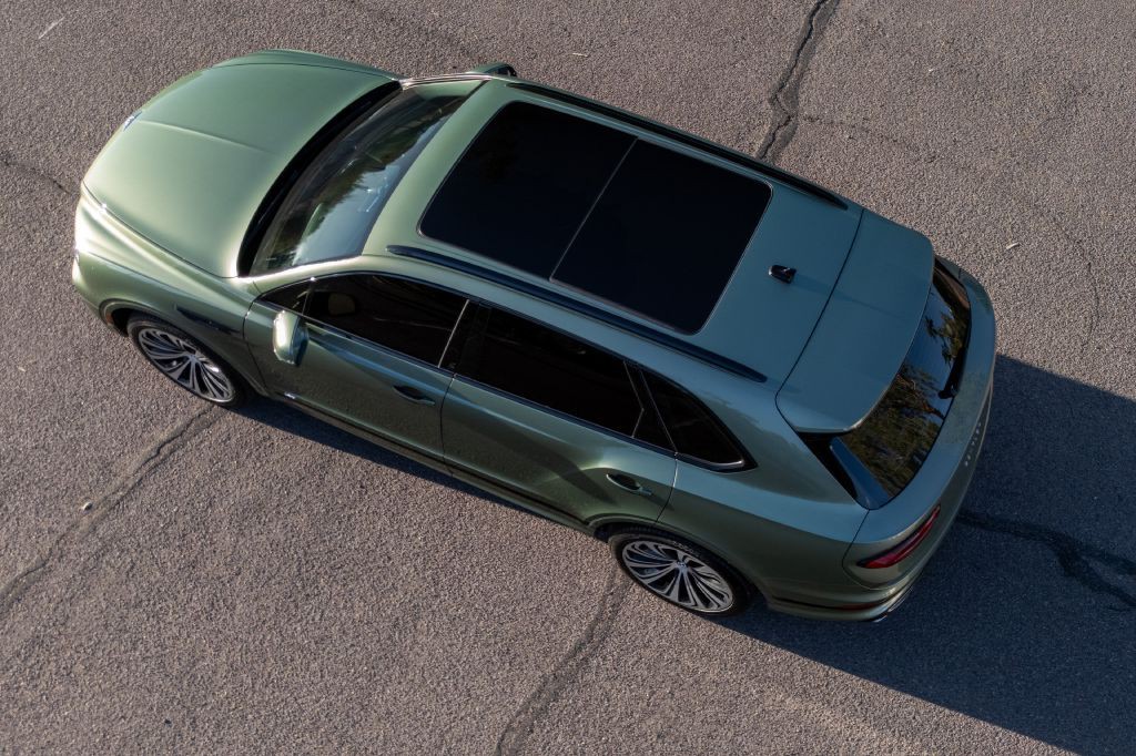 2021 Bentley Bentayga Image 265