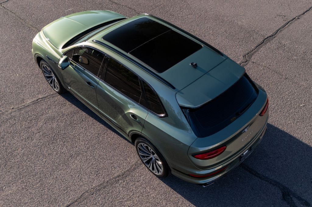 2021 Bentley Bentayga Image 266